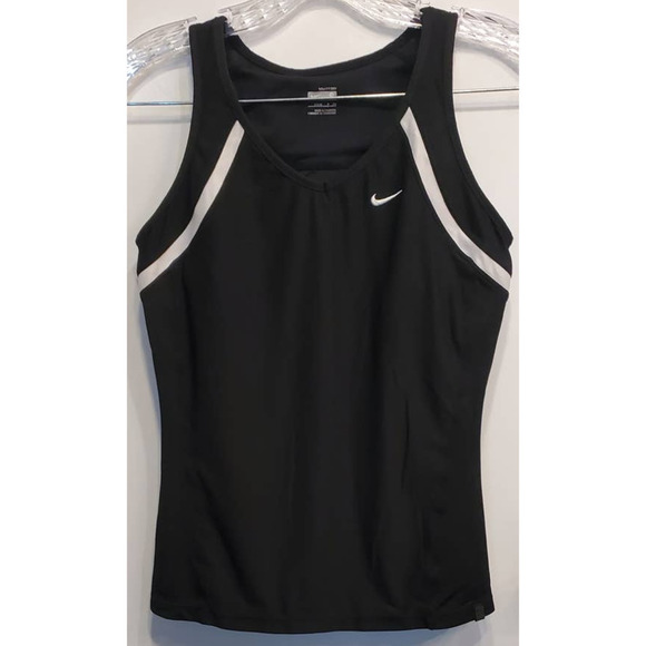 NIKE  Black Tank Built in Bra Size Small - Picture 1 of 4